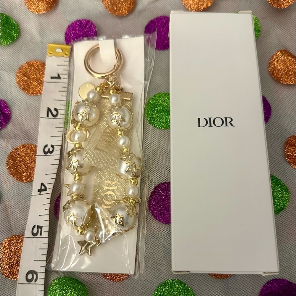 Dior Limited Edition keychain or Bag Charm
++-LAST ONE++ - Picture 6 of 9